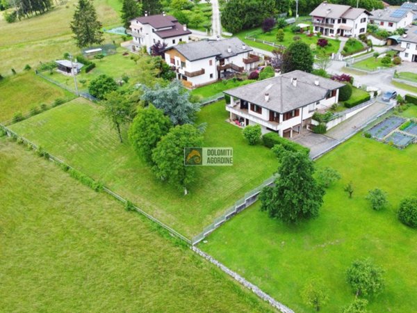 casa indipendente in vendita a Belluno in zona Orzes