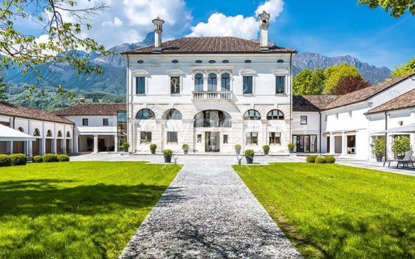 casa indipendente in vendita a Belluno