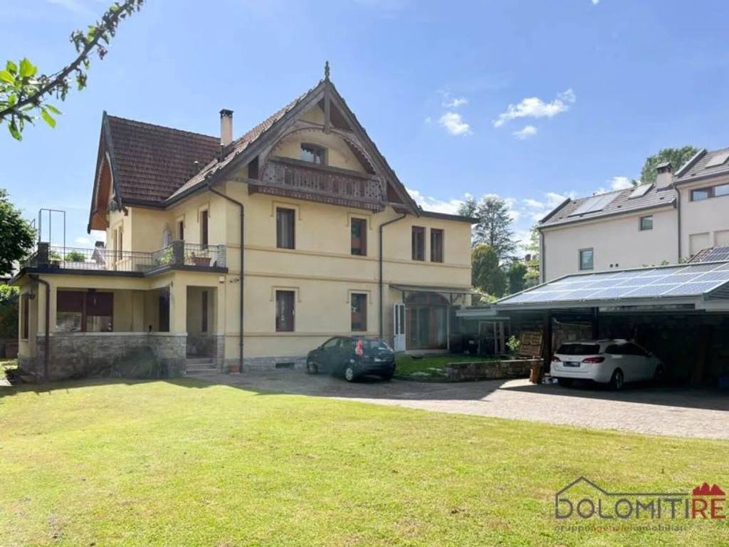 casa indipendente in vendita a Belluno in zona Cavarzano