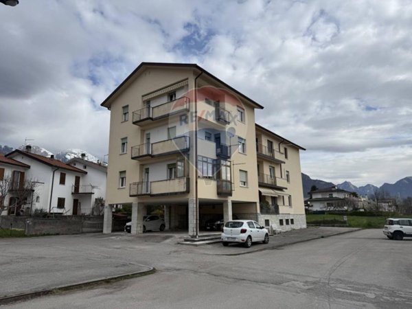 appartamento in vendita a Belluno in zona Cavarzano