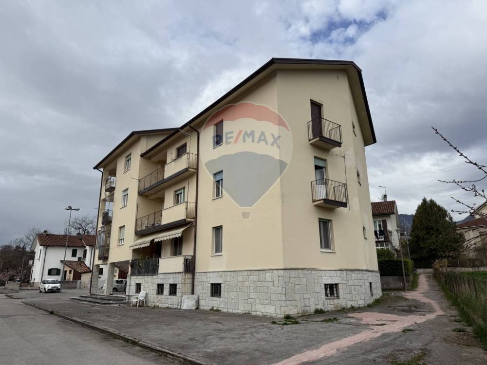 appartamento in vendita a Belluno in zona Cavarzano