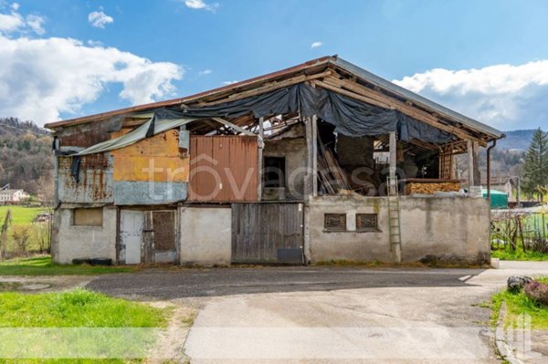 casa indipendente in vendita a Belluno in zona Levego