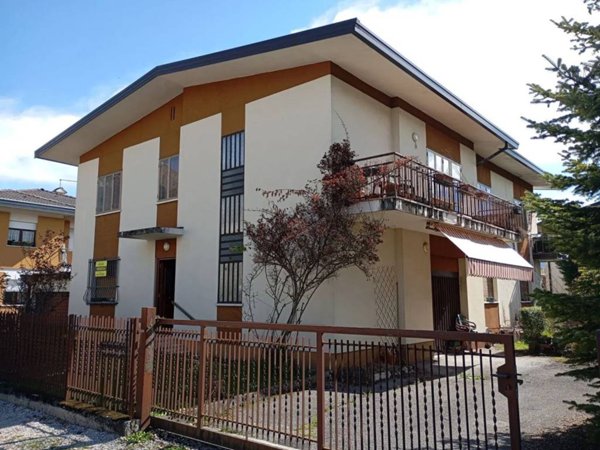 casa indipendente in vendita a Belluno in zona Cavarzano