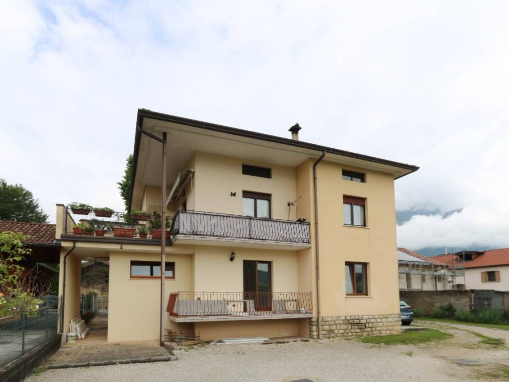 appartamento in vendita a Belluno in zona Nogarè