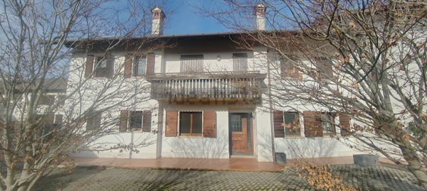 casa indipendente in vendita a Belluno in zona Sala