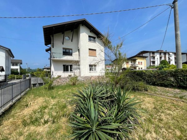 appartamento in vendita a Belluno in zona Centro Storico