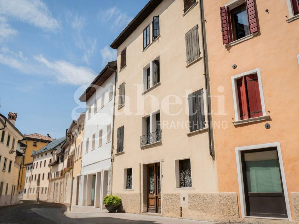 casa indipendente in vendita a Belluno in zona Centro Storico