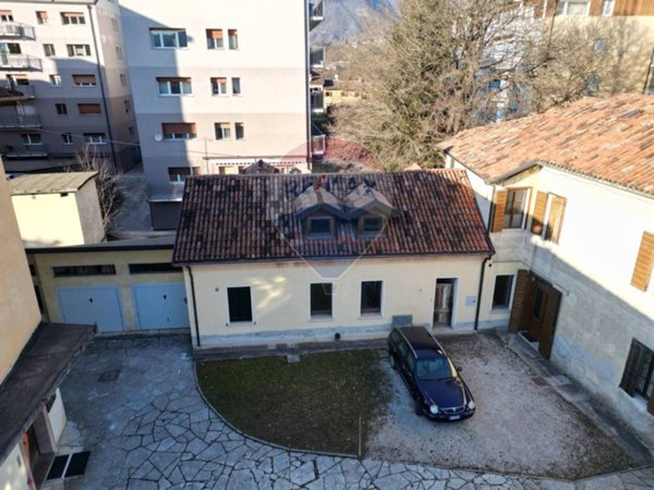 appartamento in vendita a Belluno in zona Mussoi