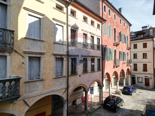 appartamento in vendita a Belluno in zona Centro Storico