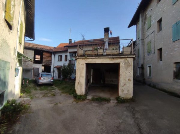 appartamento in vendita a Belluno in zona Castion