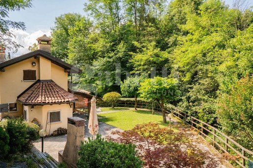 casa indipendente in vendita a Belluno in zona Cavarzano