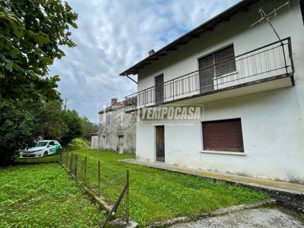 casa indipendente in vendita a Belluno in zona Castion