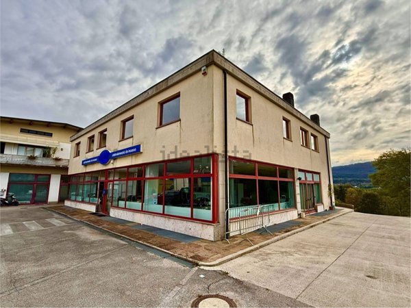 ufficio in vendita a Belluno in zona Centro Storico