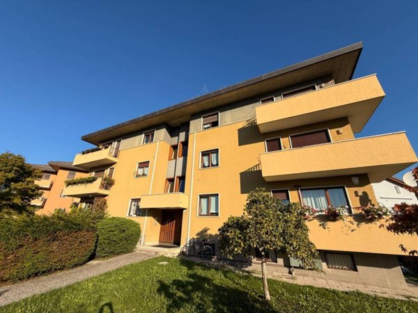 appartamento in vendita a Belluno in zona Mussoi