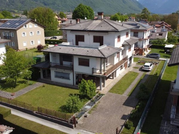 casa indipendente in vendita a Belluno in zona Nogarè