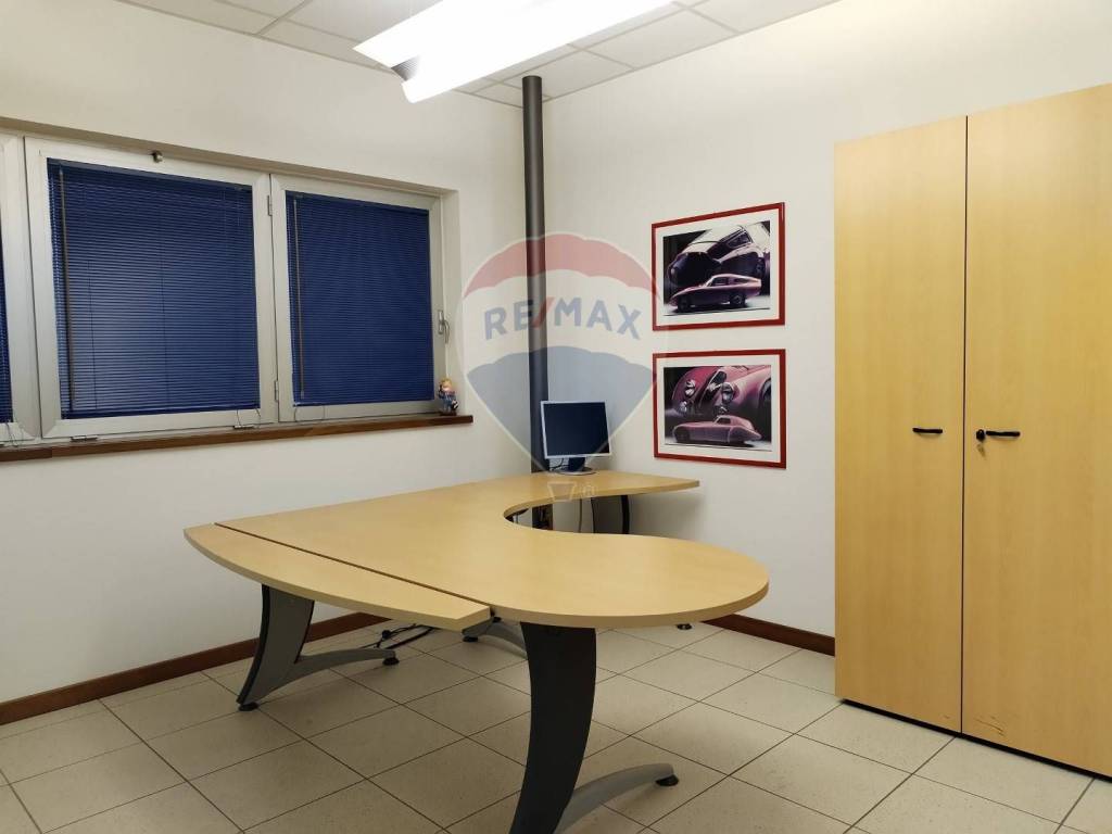 ufficio in vendita a Belluno in zona Centro Storico