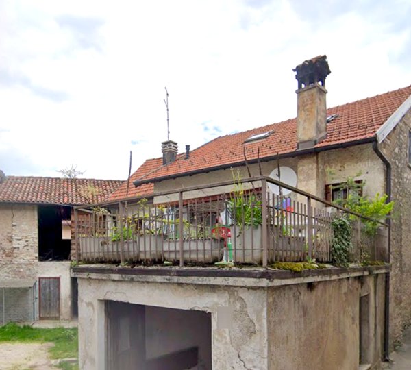 casa indipendente in vendita a Belluno in zona Castion