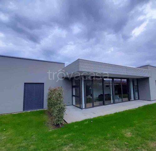 casa indipendente in vendita a Belluno in zona Miér