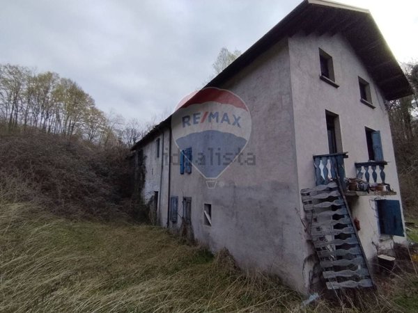 casa indipendente in vendita a Belluno in zona Orzes
