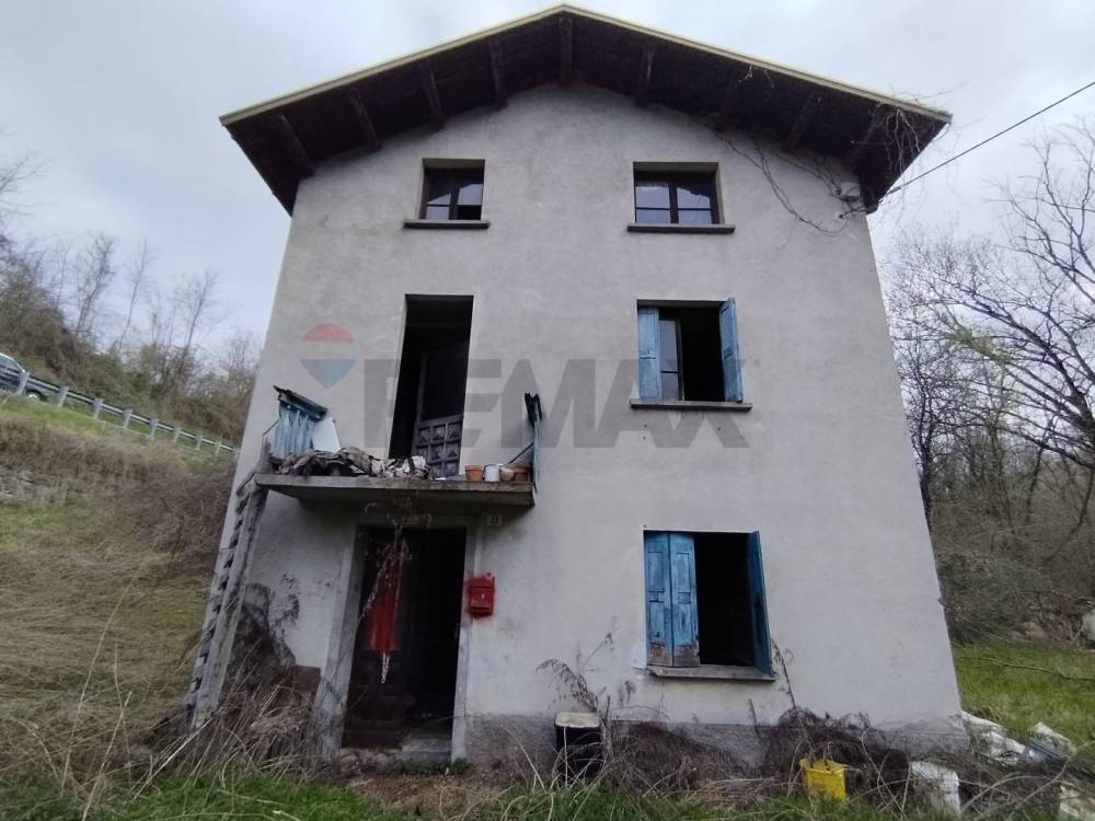 casa indipendente in vendita a Belluno in zona Orzes