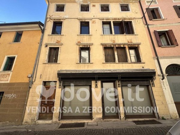 appartamento in vendita a Belluno in zona Centro Storico