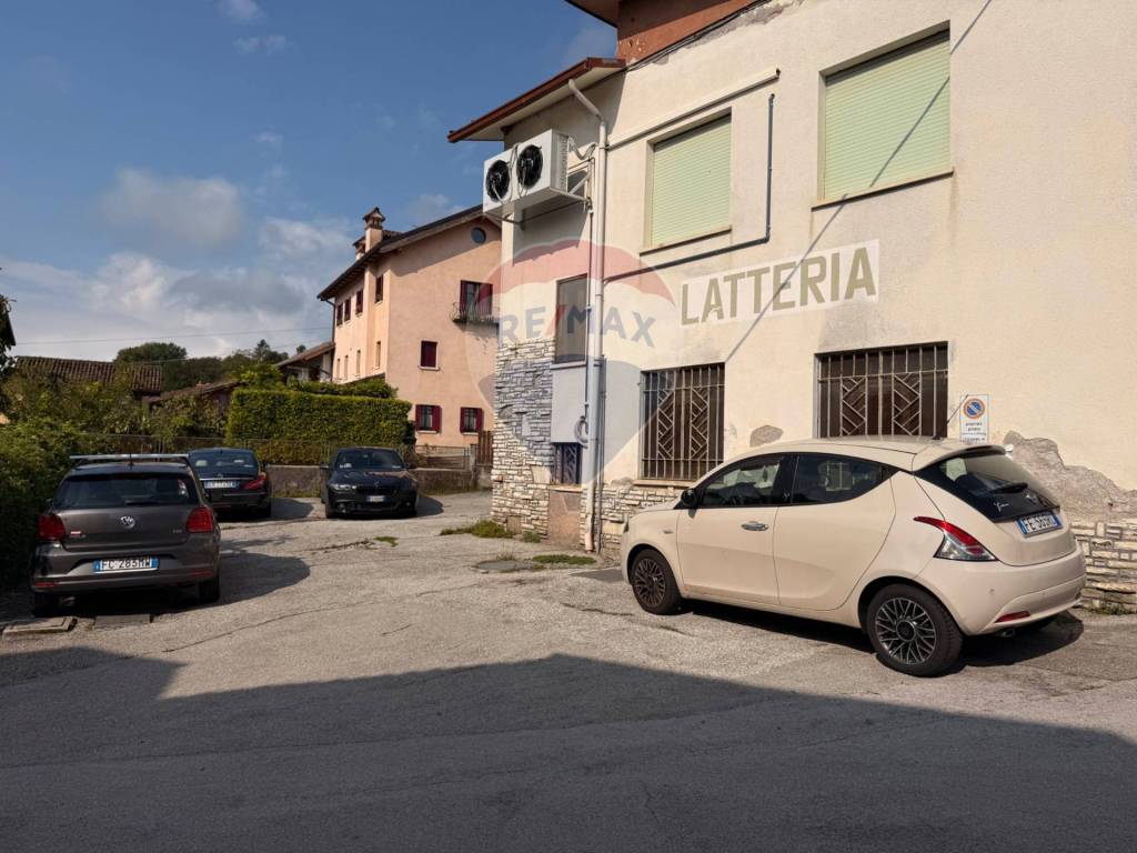 appartamento in vendita a Belluno in zona Tisoi