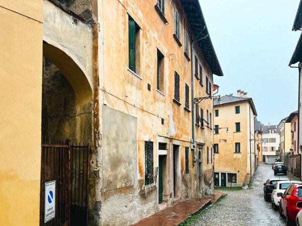appartamento in vendita a Belluno in zona Centro Storico