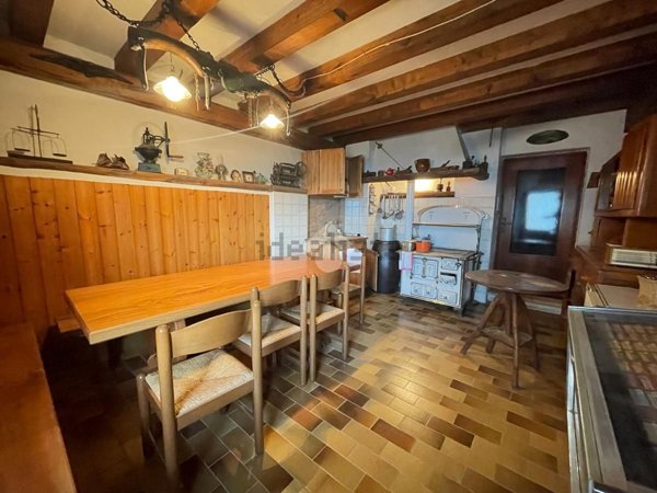 casa indipendente in vendita a Belluno in zona Bolzano Bellunese
