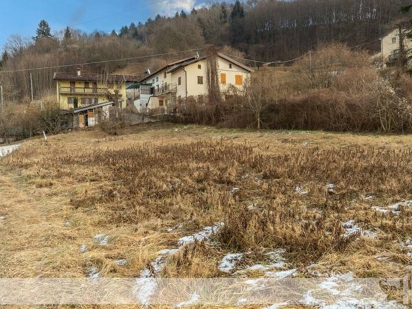 terreno edificabile in vendita a Belluno in zona Levego
