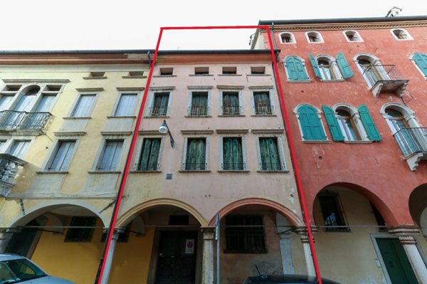 appartamento in vendita a Belluno in zona Centro Storico
