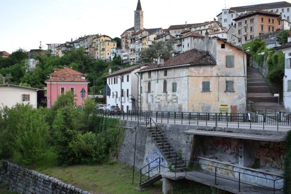 casa semindipendente in vendita a Belluno in zona Borgo Prà