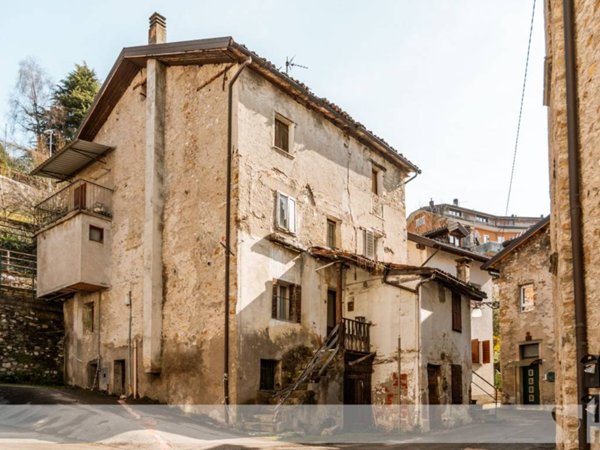 casa indipendente in vendita a Belluno in zona Borgo Prà