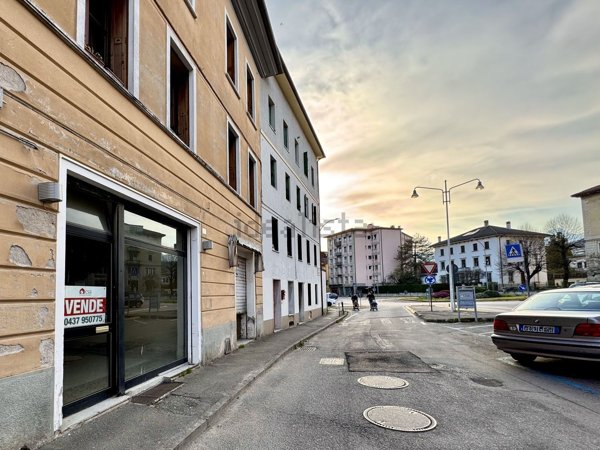 ufficio in vendita a Belluno in zona Centro Storico