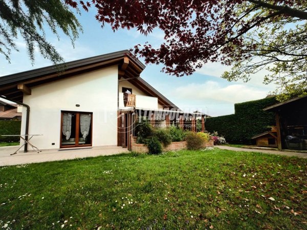 casa indipendente in vendita a Belluno