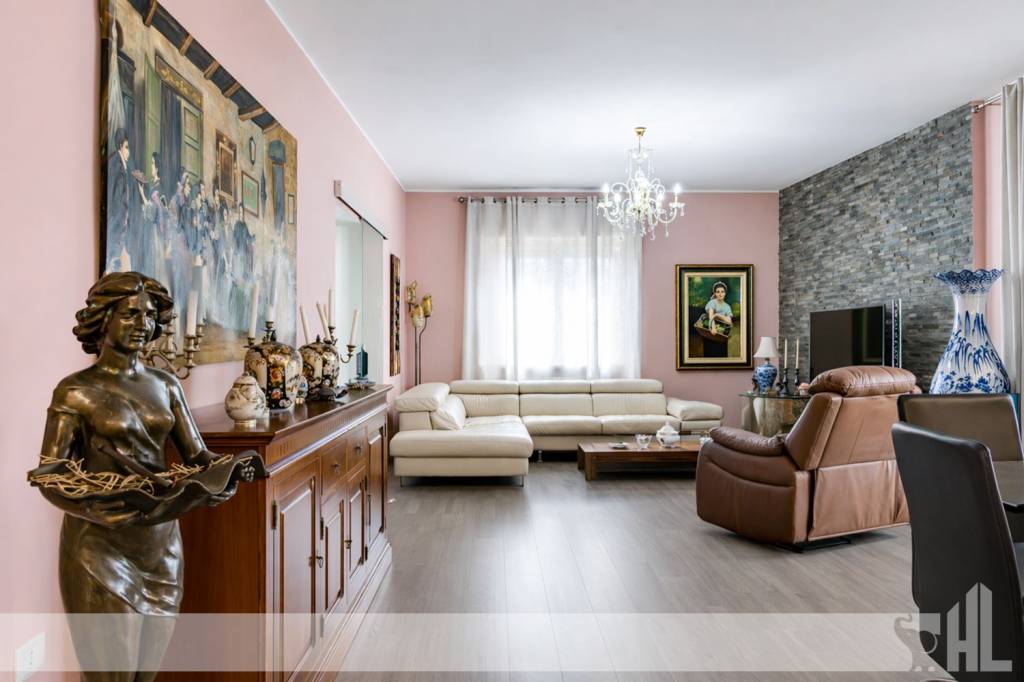 casa indipendente in vendita a Belluno in zona Centro Storico