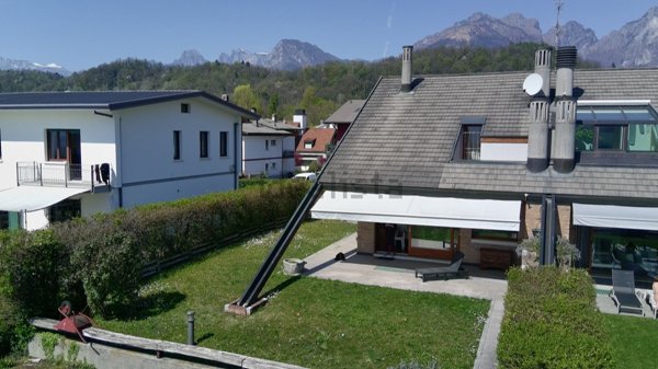 casa indipendente in vendita a Belluno in zona Mussoi