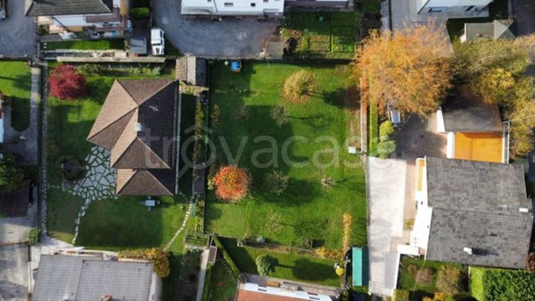 casa indipendente in vendita a Belluno in zona Nogarè