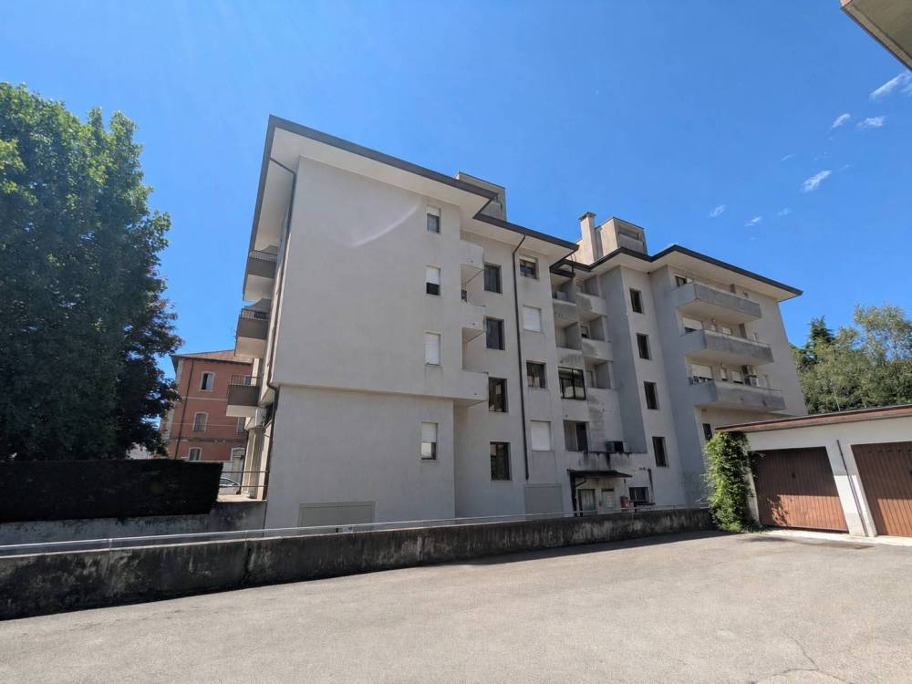 appartamento in vendita a Belluno in zona Mussoi