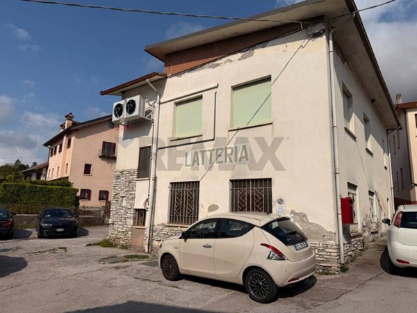 appartamento in vendita a Belluno in zona Tisoi