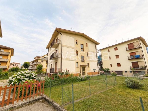 appartamento in vendita a Belluno in zona Cavarzano
