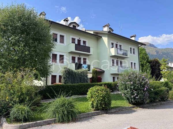 appartamento in vendita a Belluno in zona Cavarzano