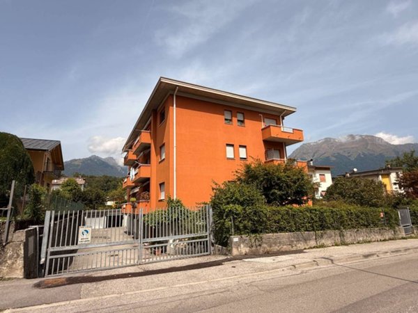 appartamento in vendita a Belluno in zona Mussoi