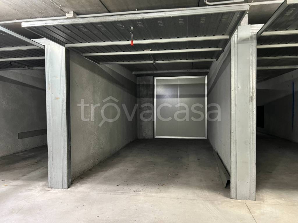 box auto in vendita a Belluno in zona Centro Storico