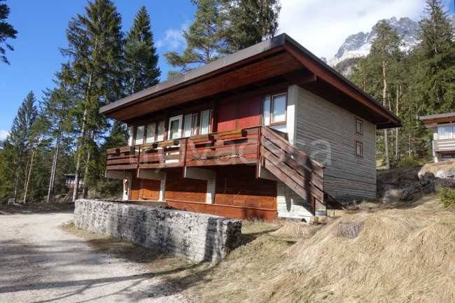 casa indipendente in vendita a Borca di Cadore in zona Corte