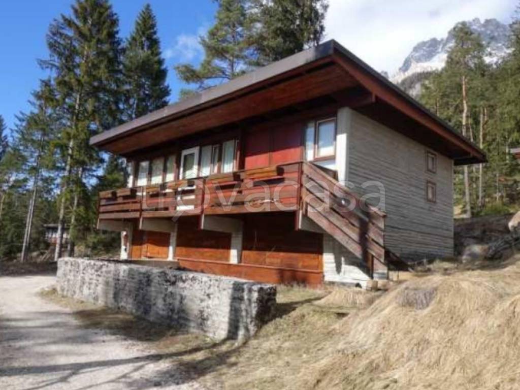 casa indipendente in vendita a Borca di Cadore in zona Corte