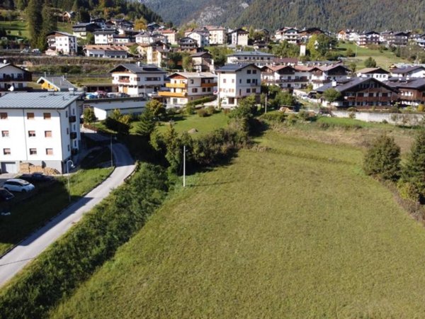 terreno edificabile in vendita a Calalzo di Cadore
