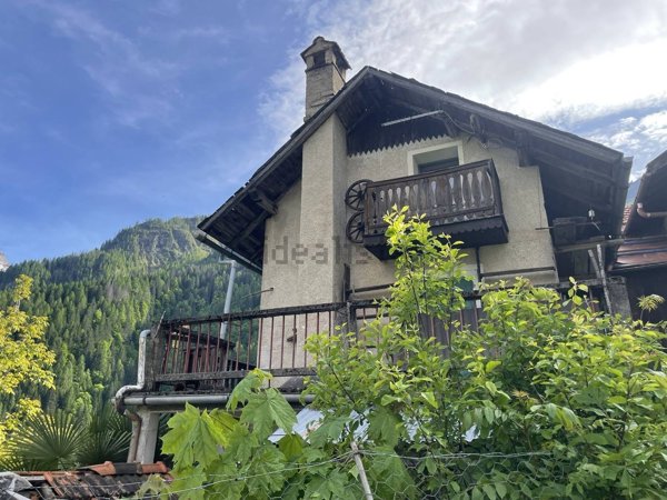 casa indipendente in vendita a Cencenighe Agordino in zona Martin