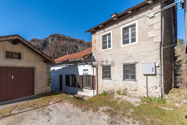 casa indipendente in vendita a Cencenighe Agordino in zona Lorenzon