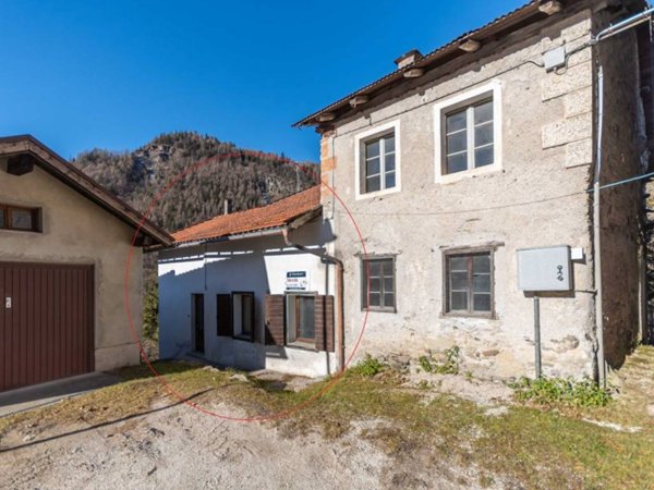 casa indipendente in vendita a Cencenighe Agordino in zona Lorenzon