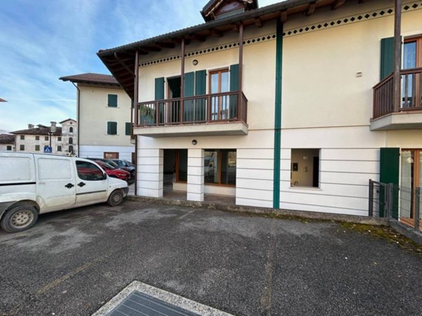negozio in vendita a Cesiomaggiore in zona Pez